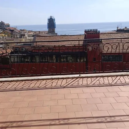 Appartement Penthouse In The Historical Center With Sea View 5 Minutes Away,400mt, From Main Square *
