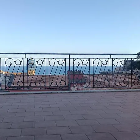 Appartement Penthouse In The Historical Center With Sea View 5 Minutes Away,400mt, From Main Square